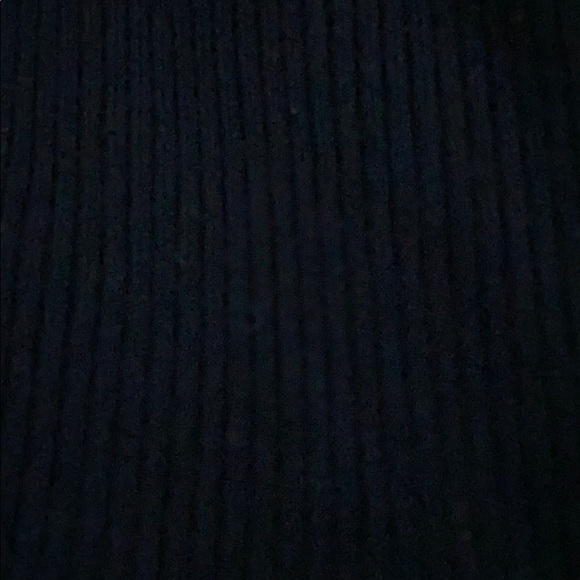 black cropped tight sweater - Picture 4 of 4